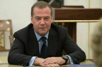 Медведев пошутил над западной поддержкой Киева