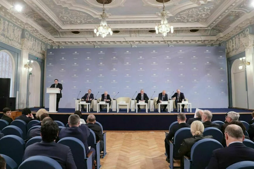 Преступность среди мигрантов предлагают остановить введением виз