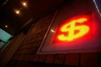 Курс доллара превысил 92 рубля впервые с 13 ноября