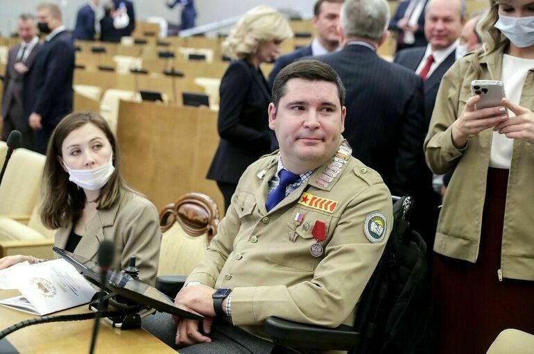 Депутат Киселев предложил разрешить подросткам работать в выходные дни