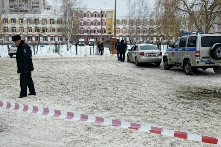 Песков: Причины трагедии в гимназии в Брянске должны оценить специалисты