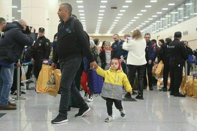 В Москву прибыли 68 эвакуированных из сектора Газа россиян