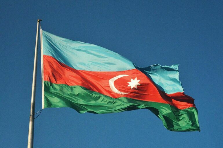ЦИК Азербайджана утвердил дату проведения внеочередных выборов президента