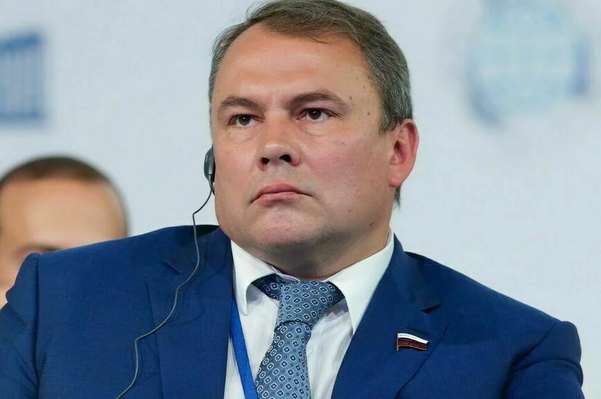 Петр Толстой.


