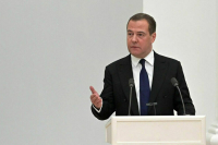 Медведев заявил, что Запад, по сути, вступил в военный конфликт с Россией