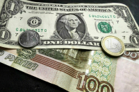 Доллар на Мосбирже подешевел до уровня 4 декабря
