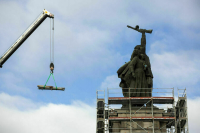 В Софии начался демонтаж памятника Советской армии