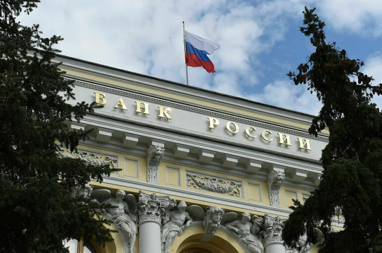 Профицит внешней торговли РФ товарами в январе — ноябре упал на 62,5%