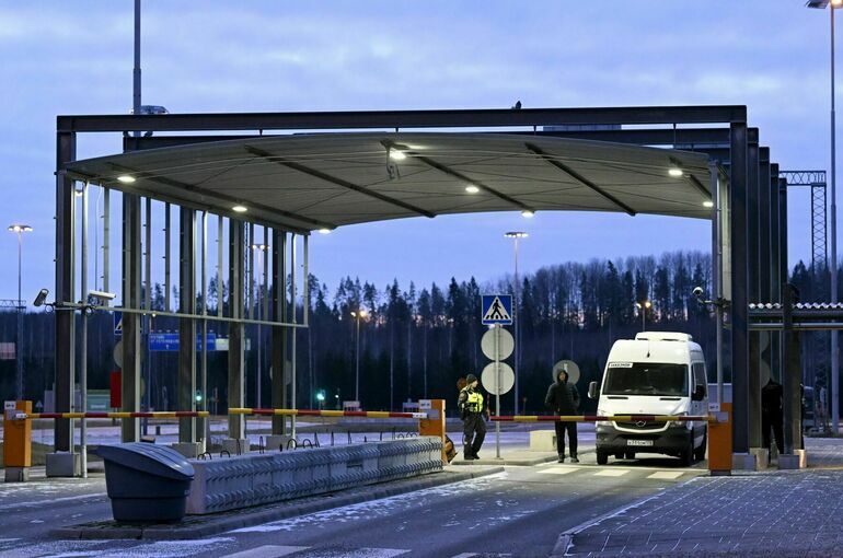 ФТС: Финляндия закрывает сухопутные КПП на границе с Россией