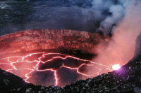 Вблизи столицы Исландии начал извергаться вулкан