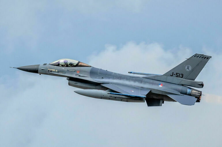 Нидерланды собираются передать Украине 18 истребителей F-16
