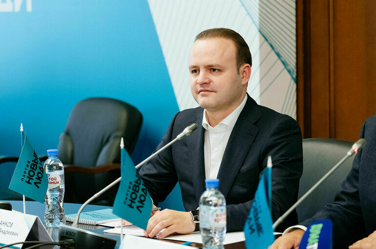 «Новые люди» предложили выдвинуть Даванкова в качестве кандидата в президенты РФ
