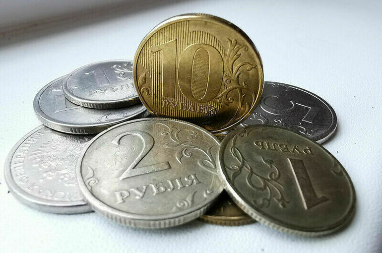 Средний курс рубля в 2024 году составит ₽80-90 за доллар