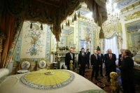 Путин и главы стран СНГ посетили Царское Село