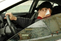 В России хотят изменить правила пользования мобильным телефоном за рулем