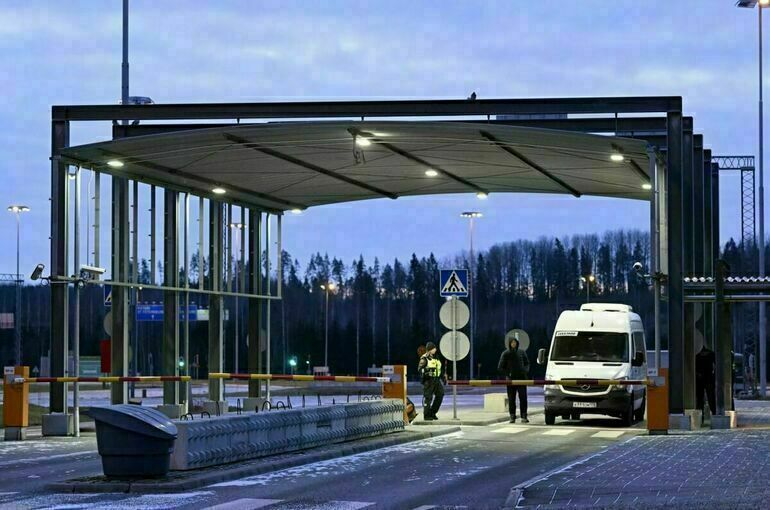 Финские пограничники поймали четырех нарушителей на границе с Россией