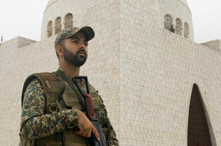Армия Пакистана приведена в «чрезвычайно высокую» боевую готовность