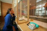 В Госдуму внесли законопроект об увеличении числа телефонных разговоров в тюрьмах