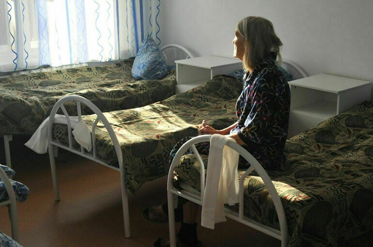 И тогда главврач Маргулис телевизор запретил