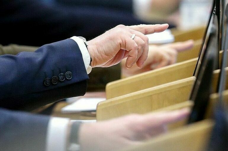 Комитет Госдумы одобрил поправки к законопроекту о конфискации за фейки