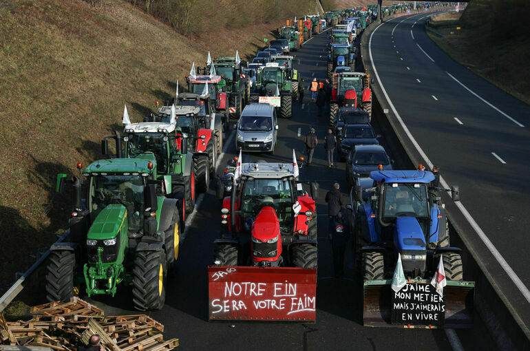BFM TV: Фермеры протестуют в 40 коммунах Франции