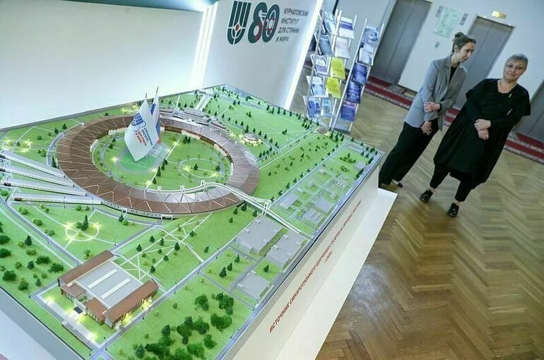 В Госдуме открылась выставка о работе Курчатовского института