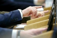 Госдума приняла закон о конфискации имущества за фейки об армии 