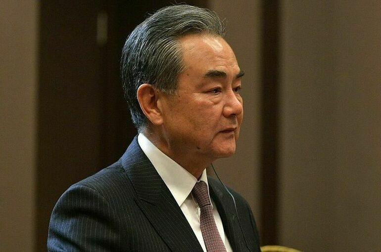 Глава МИД КНР назвал оплотом стабильности российско-китайские отношения