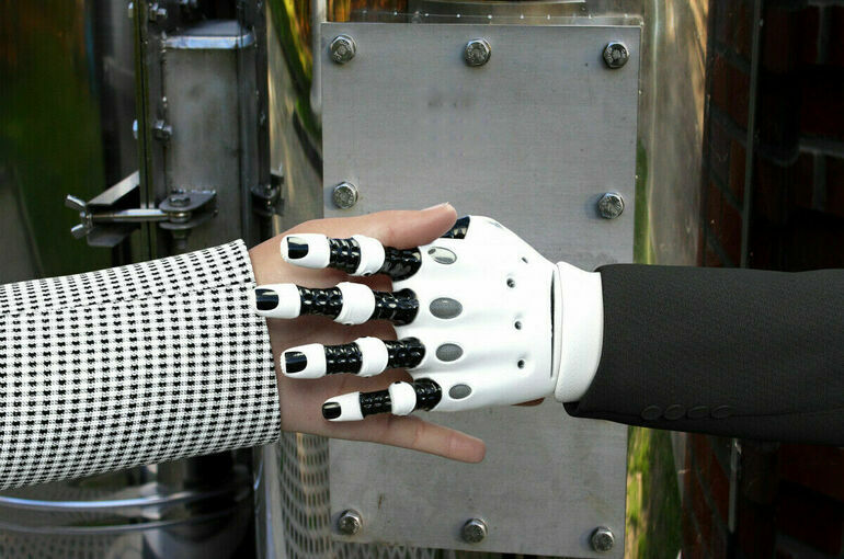 Путин поручил поддержать спрос на отечественные робототехнические решения