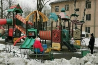 В России выявили более 2,5 тысячи бесхозных детских площадок