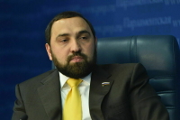 Депутат Хамзаев предложил запретить управление автомобилем в AR-очках