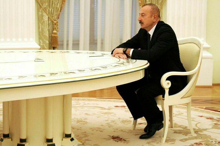 Алиев побеждает на выборах президента Азербайджана с 92,12% голосов