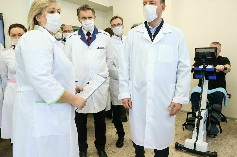 Турчак и Журавлев навестили ветеранов спецоперации в госпитале Костромы