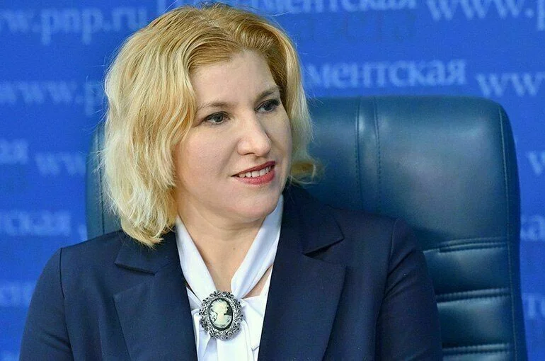 Елена Саратцева.