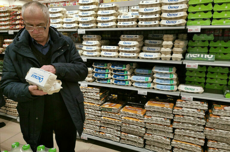 В России за неделю подешевели яйца, рис и курятина 