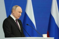 Владимир Путин заявил, что русофобия ослепляет Запад, лишает его разума
