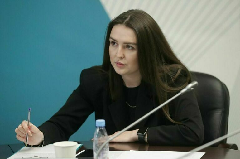 Депутат Скрозникова предложила включить в «Пушкинскую карту» стендап и КВН