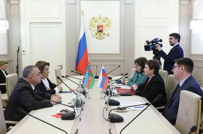 Парламентарий отметила важность сотрудничества женщин РФ и Азербайджана