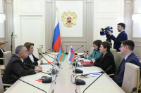 Парламентарий отметила важность сотрудничества женщин РФ и Азербайджана