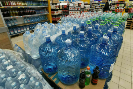 Минпромторг предложил запретить производство непрозрачных пластиковых бутылок