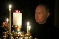 Путин поставил в храме свечу за упокой погибших в «Крокус Сити Холле»