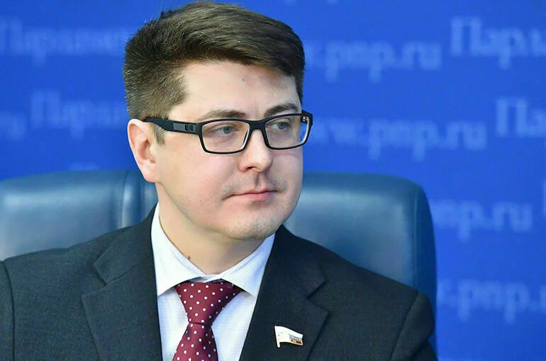 Александр Спиридонов.