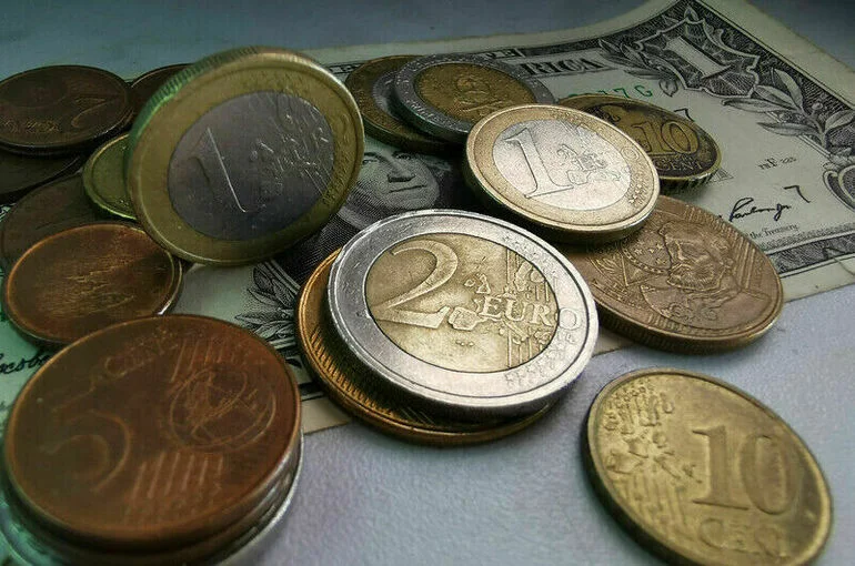 Минфин выплатил купон по евробондам на 9,4 миллиарда рублей