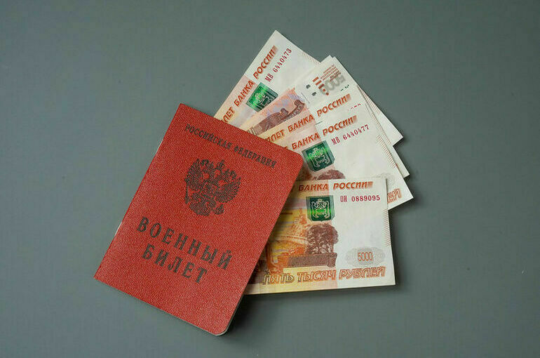 Контрактникам cохранят довольствие в период соискания степени доктора наук 