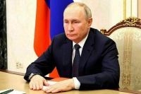 Путин поручил кабмину продлить семейную ипотеку до 2030 года