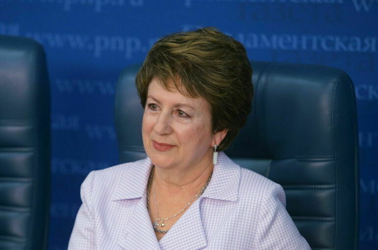 Сенатор Алтабаева призвала усилить научную экспертизу школьных учебников по истории