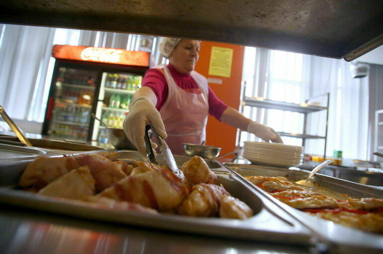 В Роспотребнадзоре рассказали о причинах отравлений детей в летних лагерях