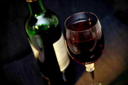 В Комитете Госдумы поддержали снижение акцизов на игристые вина