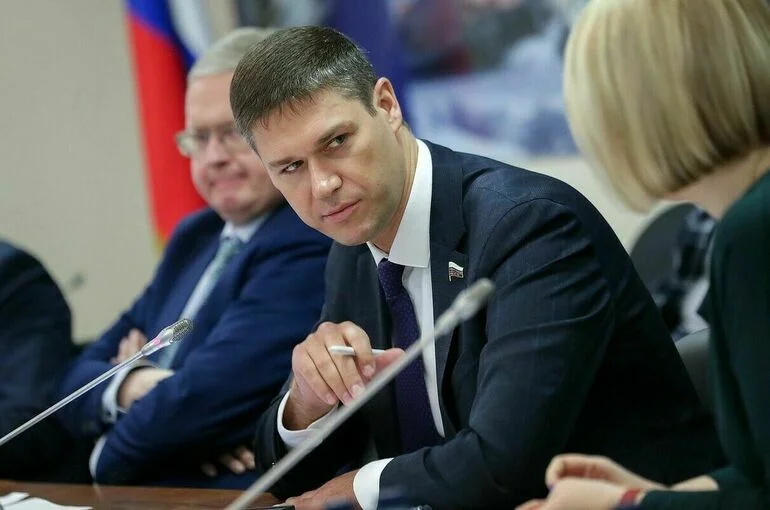 Депутат Алтухов назвал спорной идею не уведомлять продавцов алкоголя о проверках
