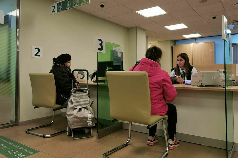 Закредитованность россиян начала снижаться